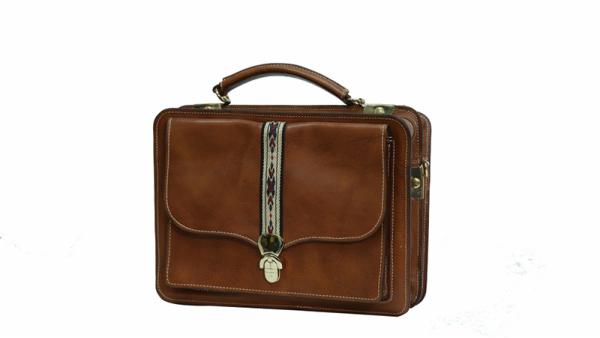 кожаный портфель