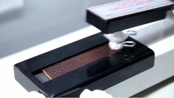 испытание цвета на стойкость и устойчивости к трению