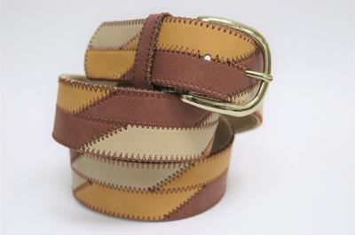 желто-коричневый кожаный лоскутный ремень