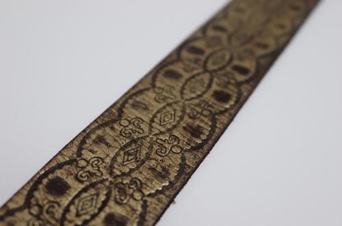 Рельефный кожаный ремень