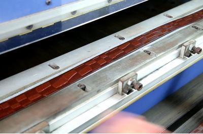 Рельефный кожаный ремень