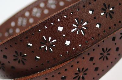 ажурный ремень с лазерной гравировкой