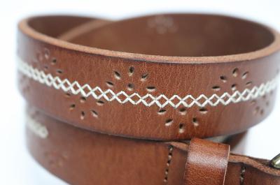 Прошитый ремень из кожи