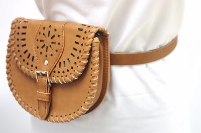 ажурная поясная сумка