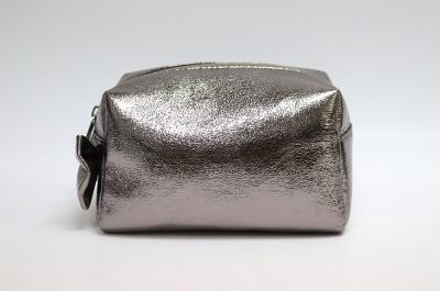 металлизированная косметичка